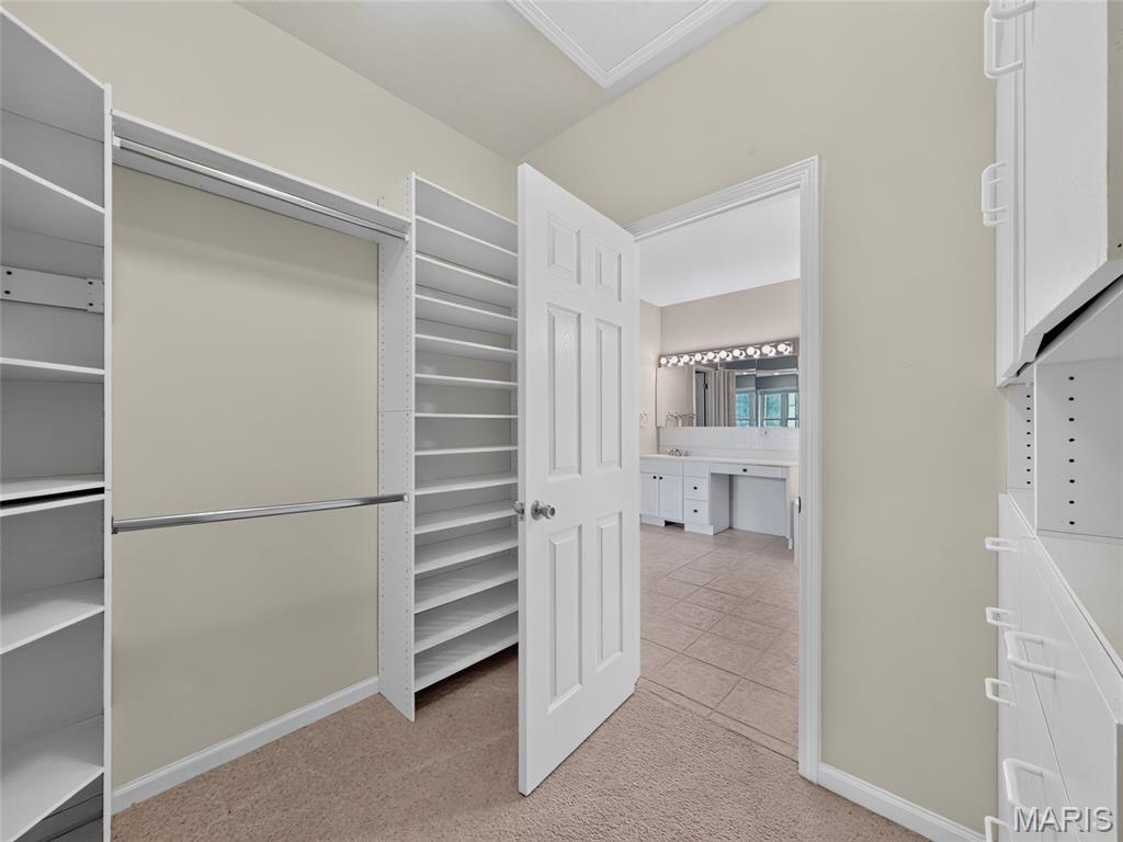 412 Willow Creek Drive Property Photo 35