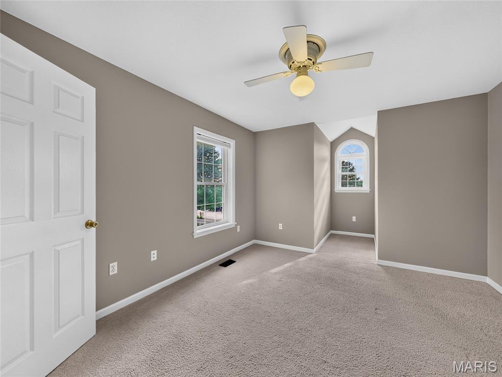412 Willow Creek Drive Property Photo 43
