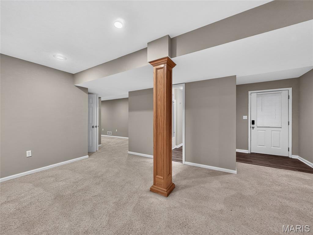 412 Willow Creek Drive Property Photo 54