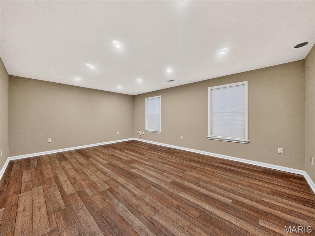 412 Willow Creek Drive Property Photo 57