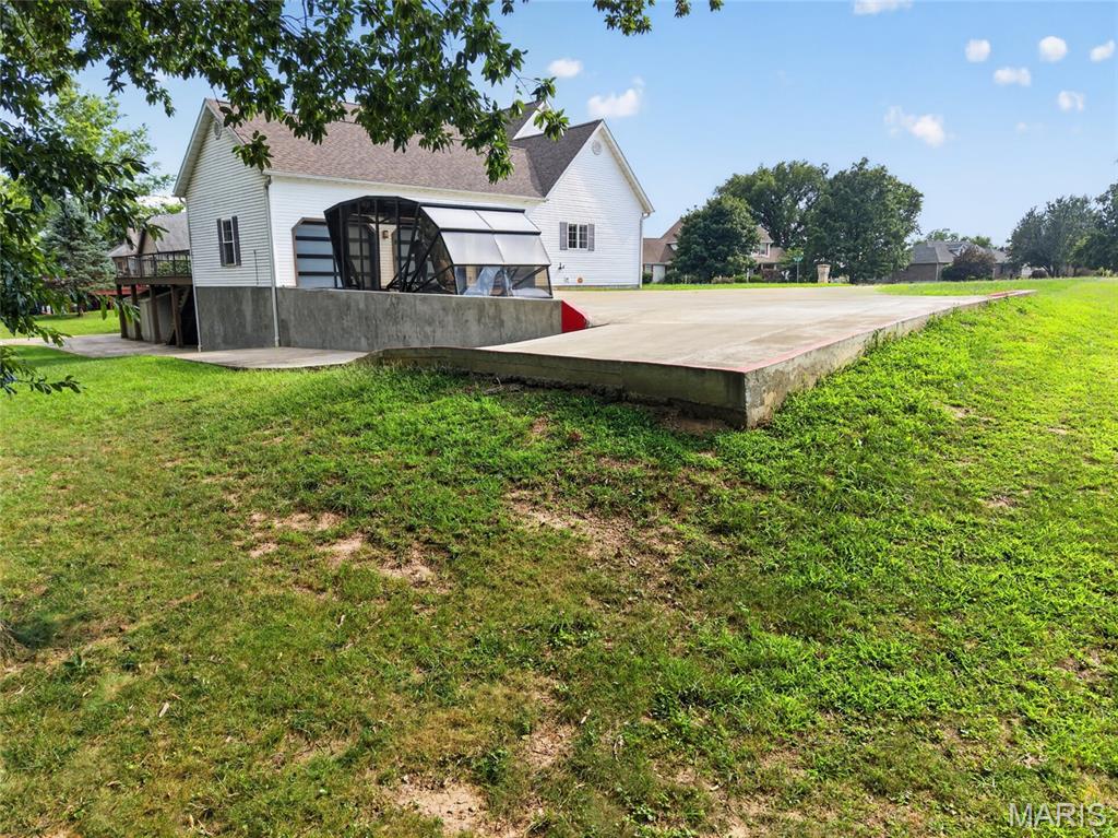412 Willow Creek Drive Property Photo 63