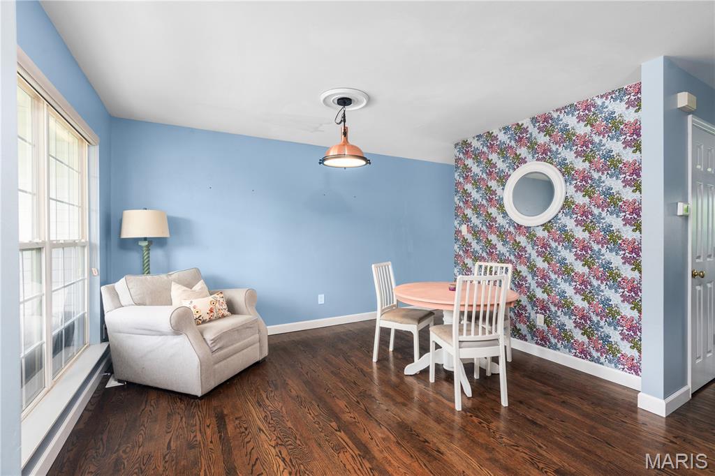 26043661 Property Photo 3