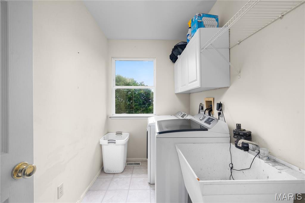 26043661 Property Photo 12