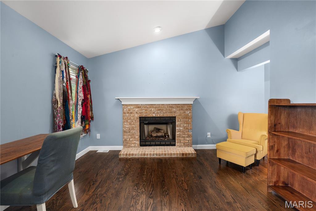 26043661 Property Photo 16