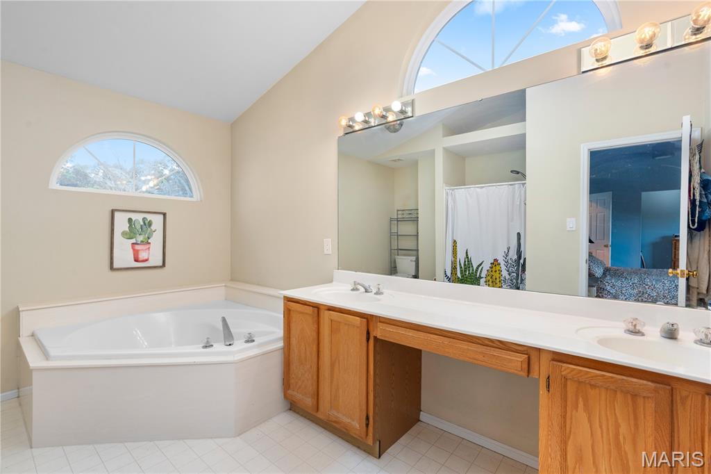 26043661 Property Photo 18