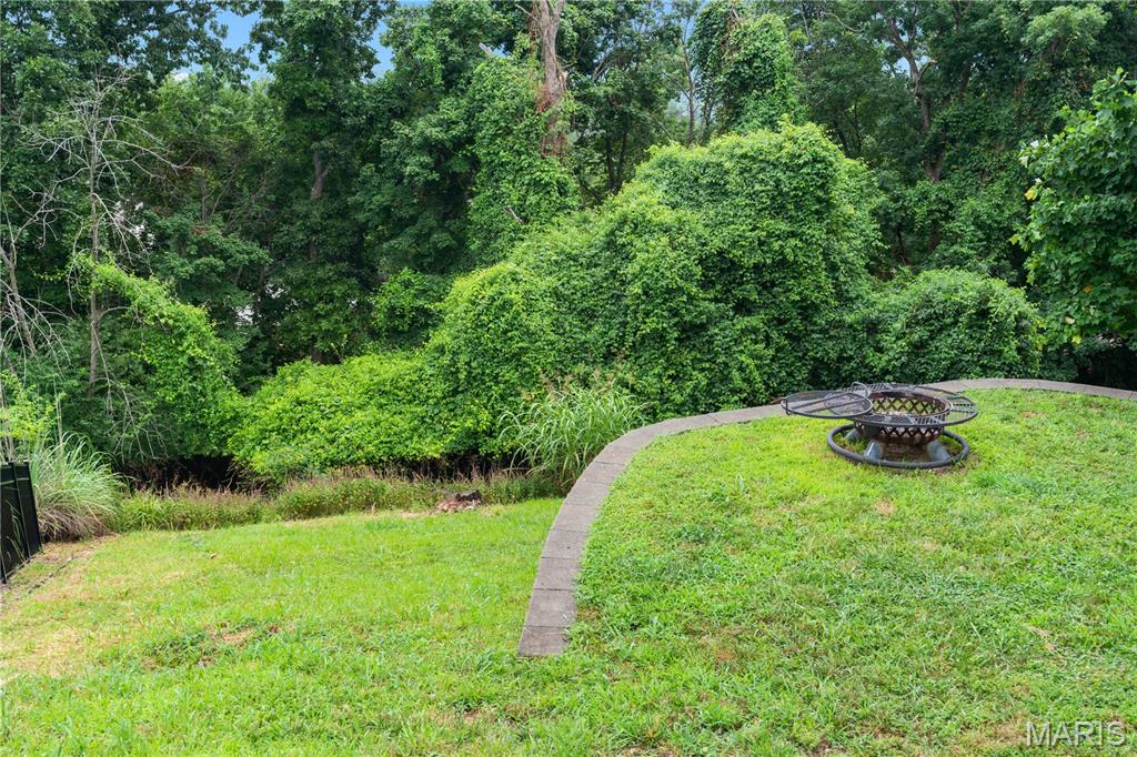 26043661 Property Photo 32
