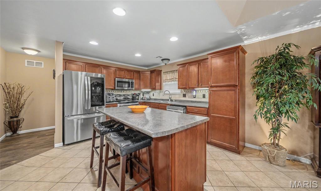 10180 Summerfield Drive Property Photo 4