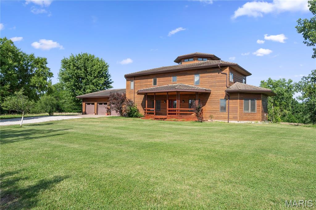 22694 Spencer Lane Property Photo 42