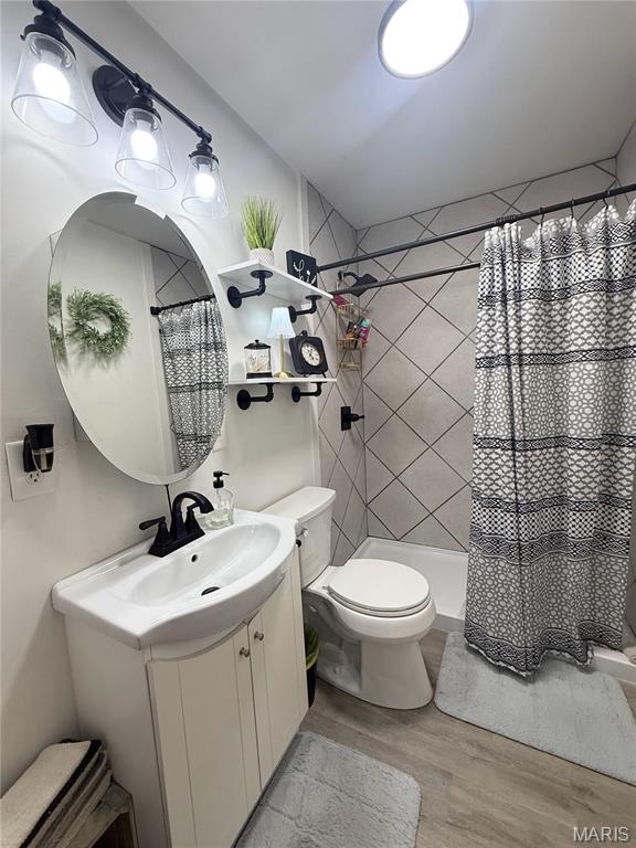 504 E Park Street Property Photo 4