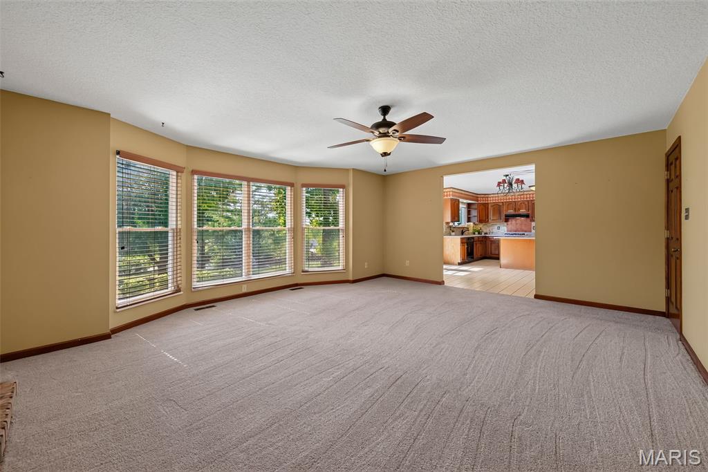 5434 Greenton Way Property Photo 18