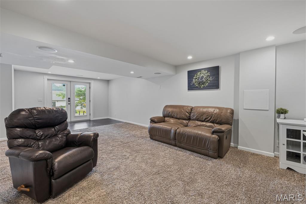 203 Richmond Drive Property Photo 31