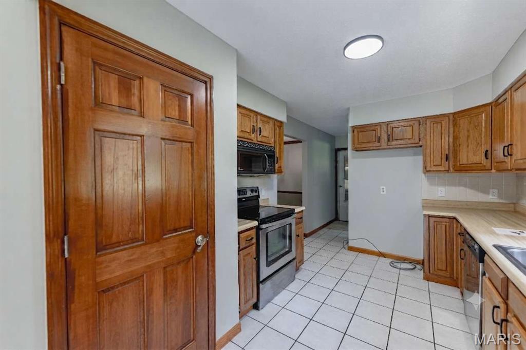 6 Deer Creek Drive Property Photo 7
