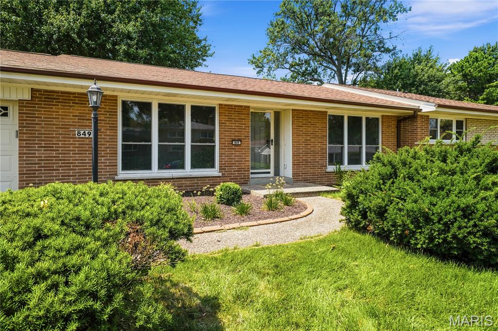 849 Charlesgate Drive Property Photo 2