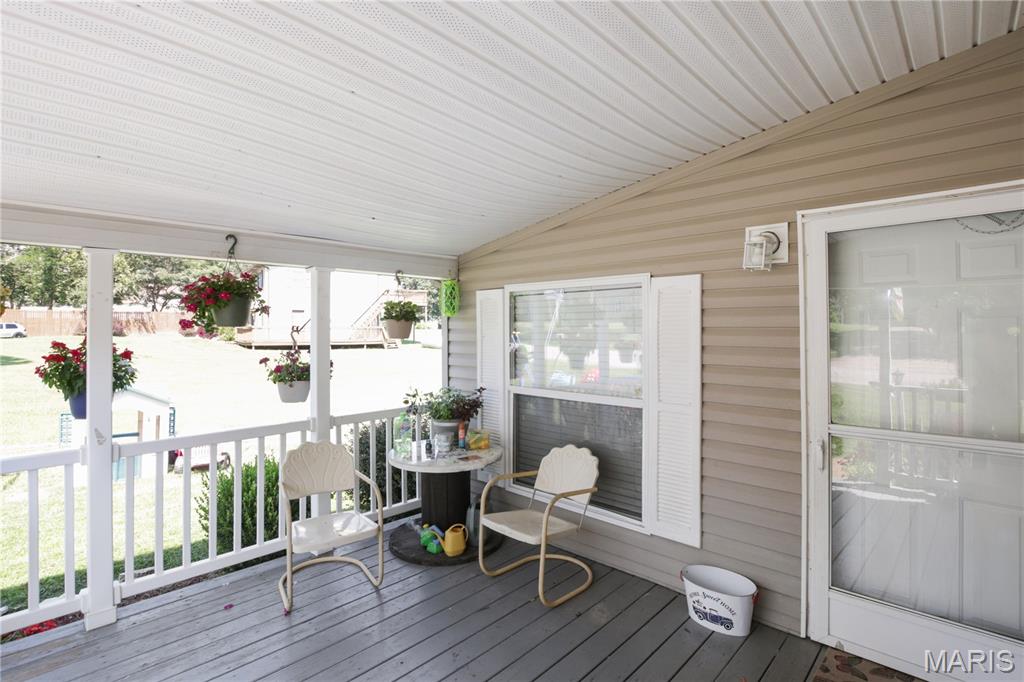 131 E Springfield Avenue Property Photo 3