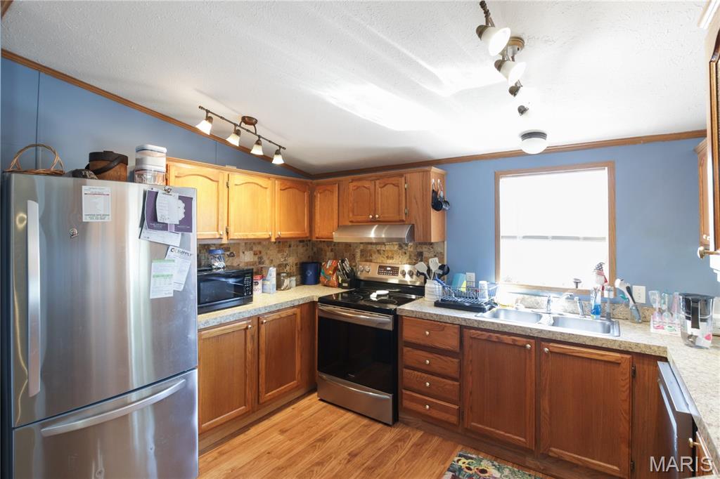 131 E Springfield Avenue Property Photo 9