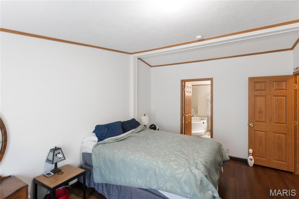 131 E Springfield Avenue Property Photo 15