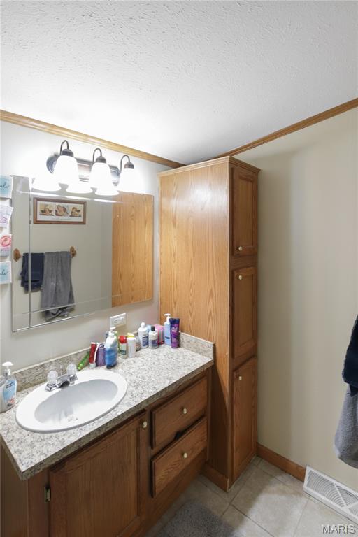 131 E Springfield Avenue Property Photo 18