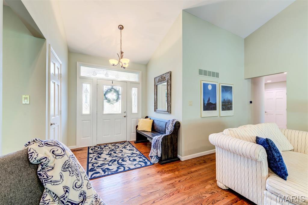 16845 Enderbush Lane Property Photo 4