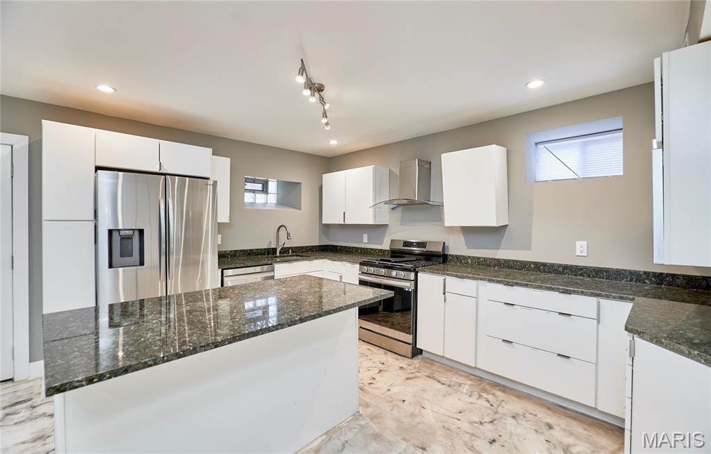 4253 Washington Boulevard A Property Photo 32