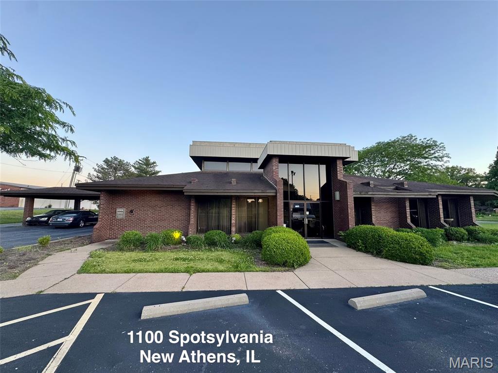 1100 Spotsylvania Street Property Photo 1