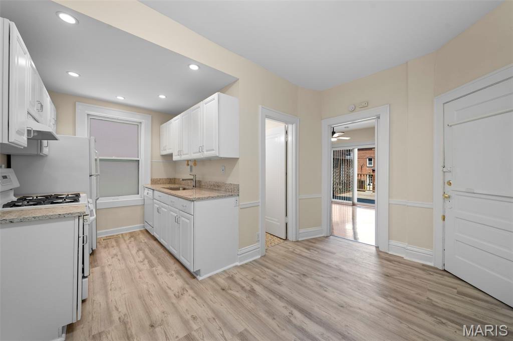 6431 Clayton Road Property Photo 8