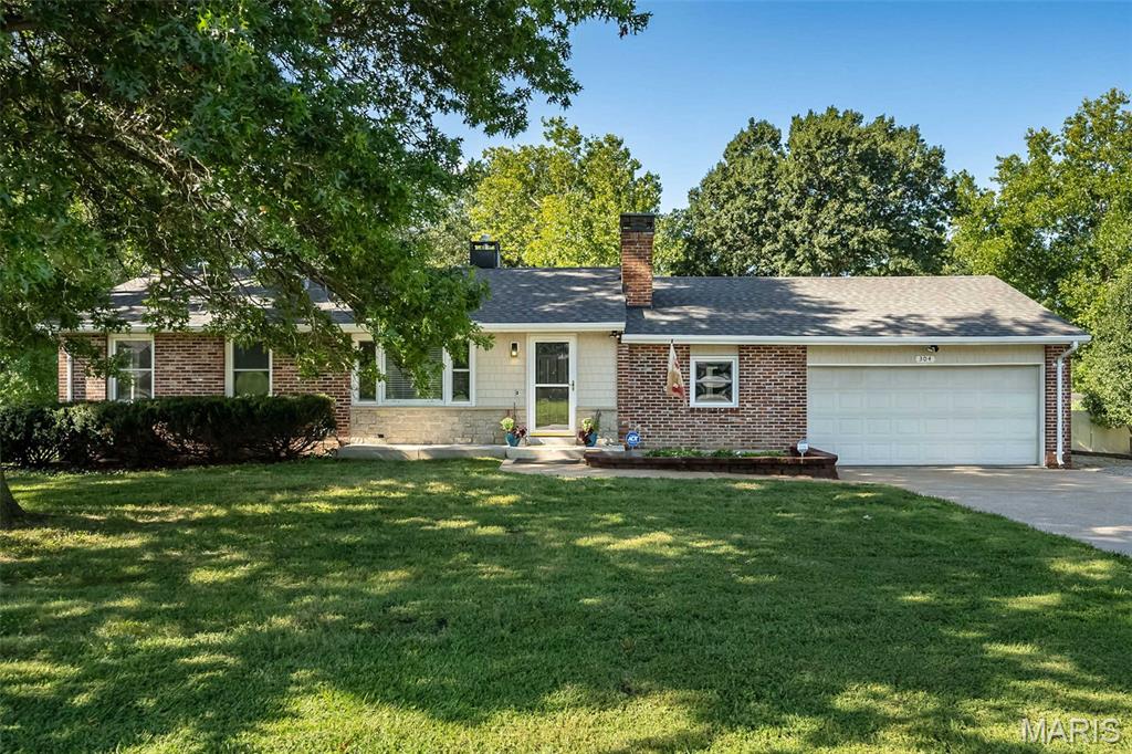 304 Essen Lane Property Photo 1