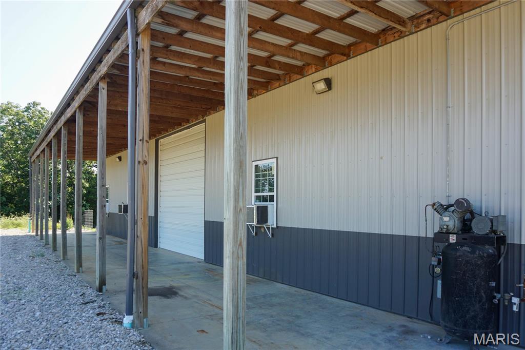 18119 State Route O Property Photo 13