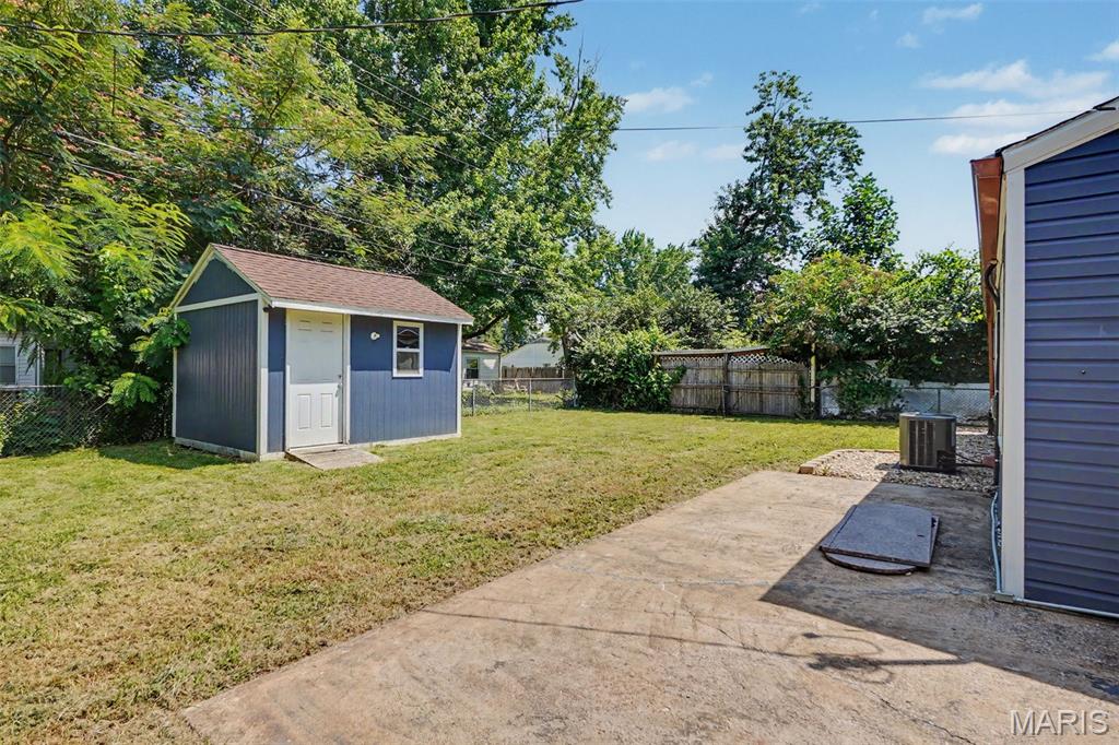 1 Bluegrass Lane Property Photo 24