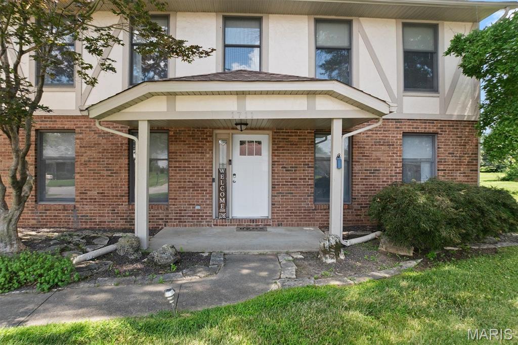 1711 Fairway Drive Property Photo 2