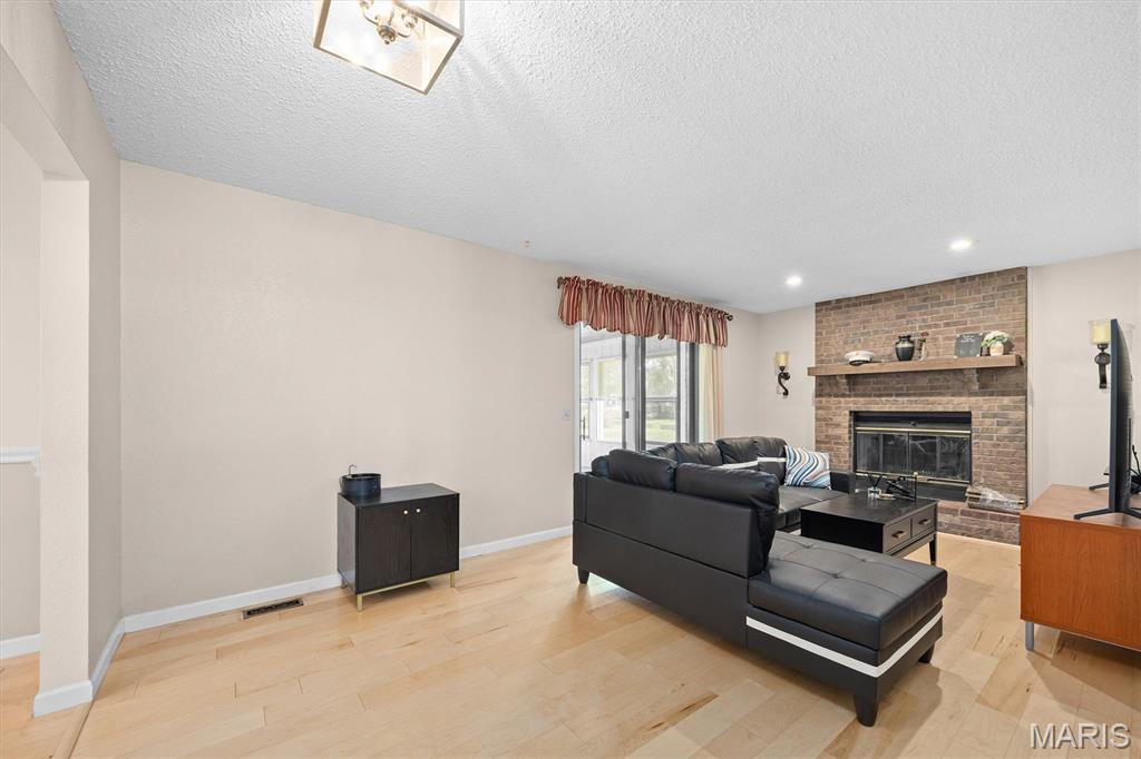 1711 Fairway Drive Property Photo 7