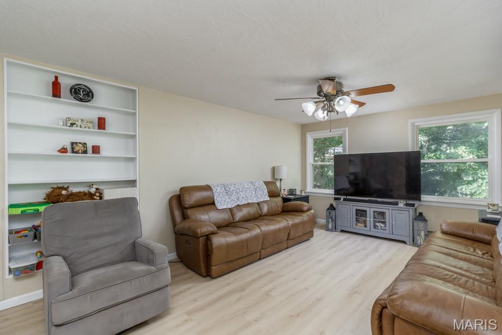 3071 Possum Hollow Drive Property Photo 9