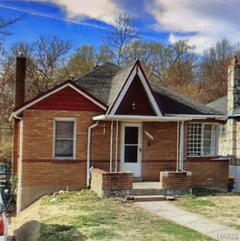 6702 Myron Avenue Property Photo 1