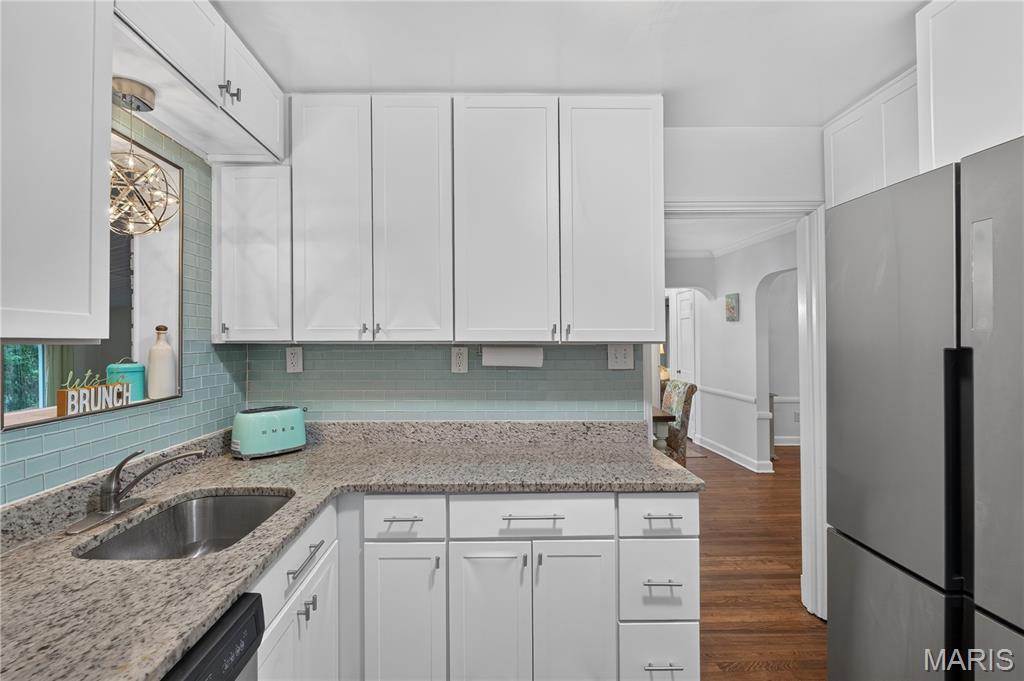 1031 Glenmoor Avenue Property Photo 15