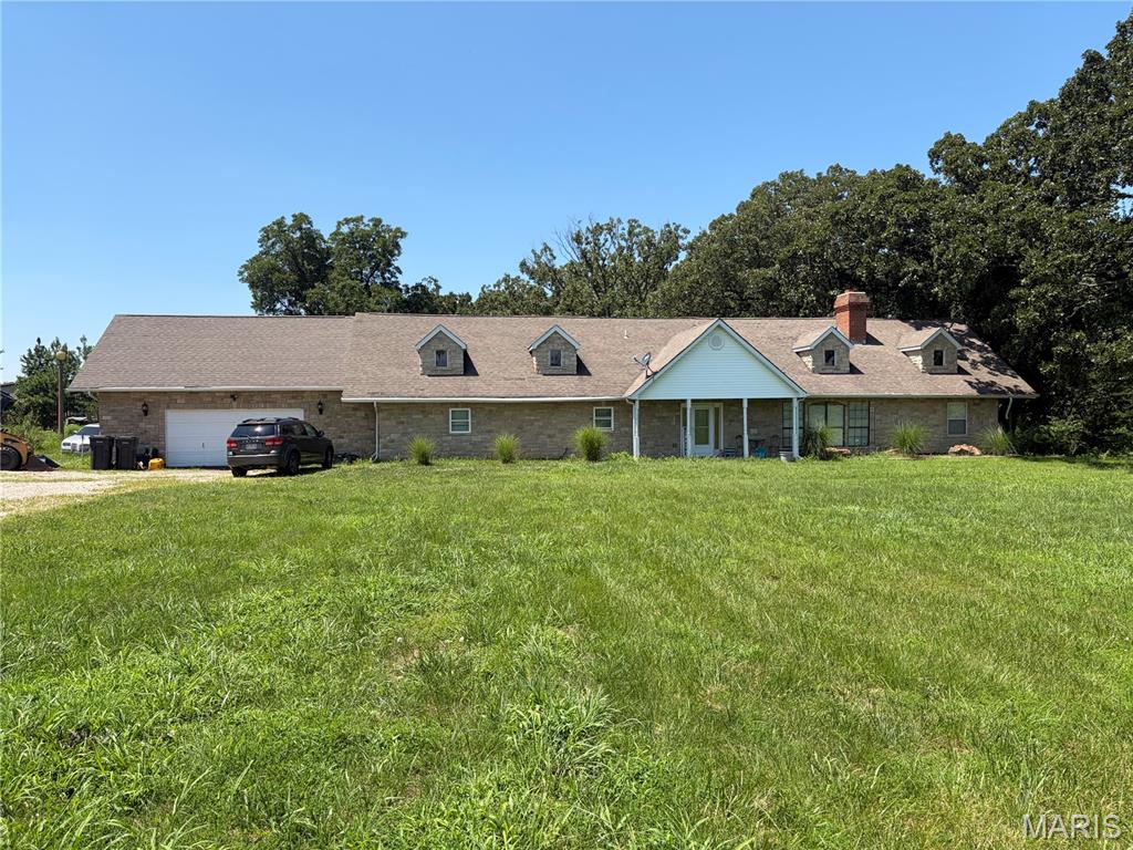 2707 N Service Road Property Photo 1
