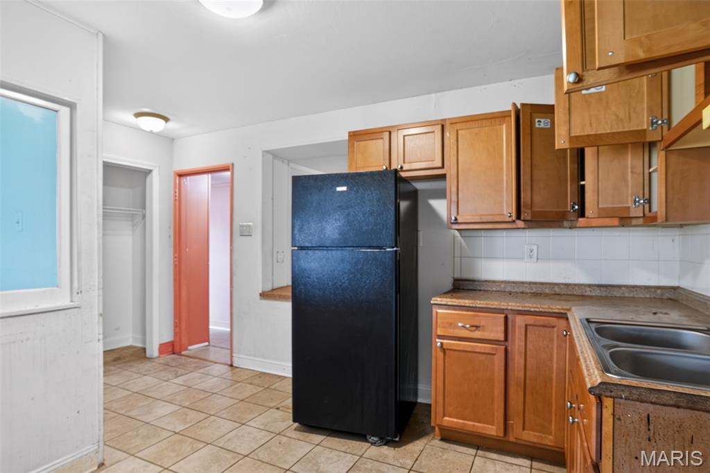 9955 Lanier Drive Property Photo 8