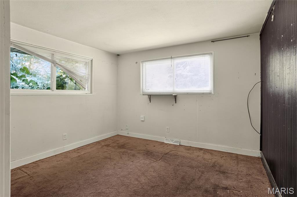 9955 Lanier Drive Property Photo 11