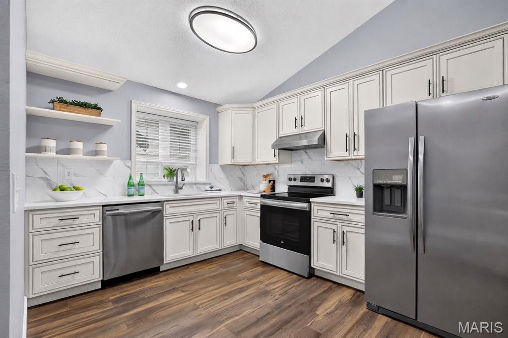12950 Autumn View Drive
