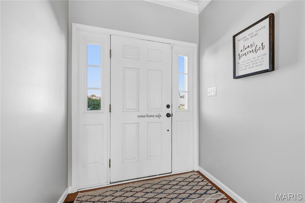 2703 Angle Gate Circle Property Photo 9