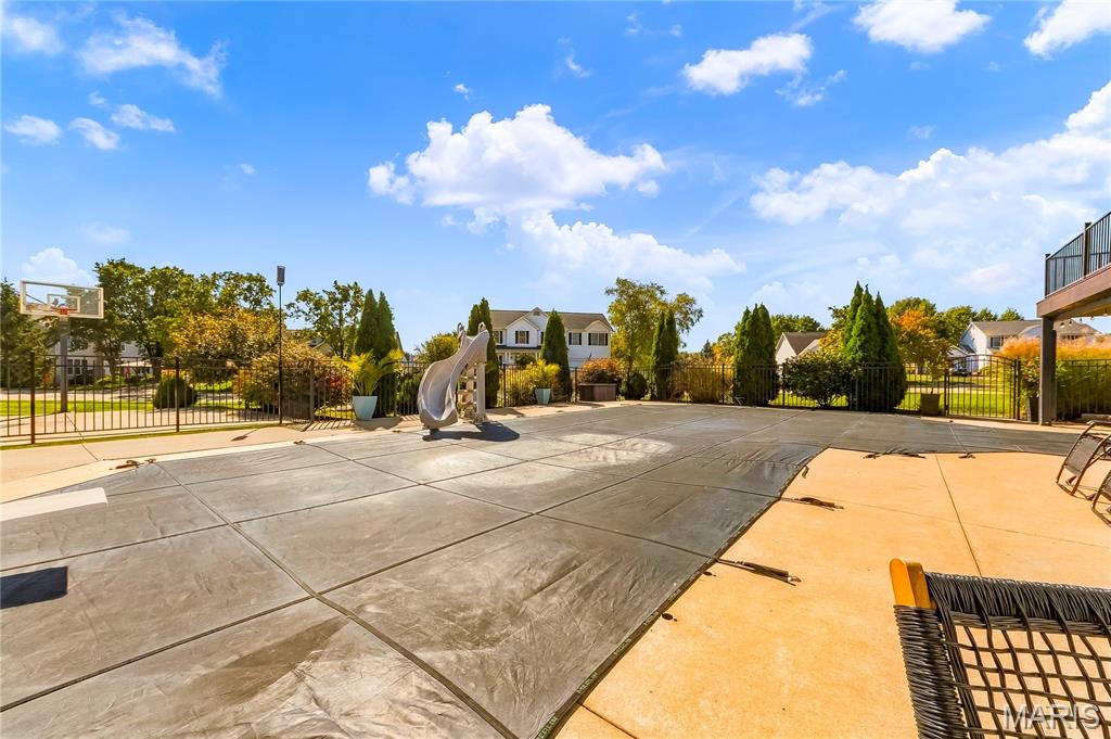 2703 Angle Gate Circle Property Photo 79