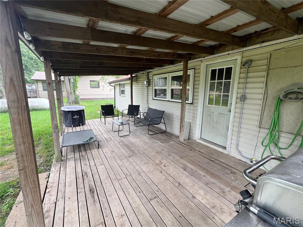 619 E National Avenue Property Photo 17