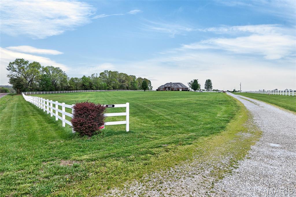 11447 Highway D Property Photo 1
