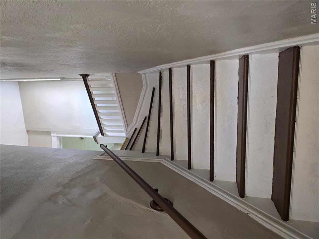 4555 S Compton Avenue Property Photo 3
