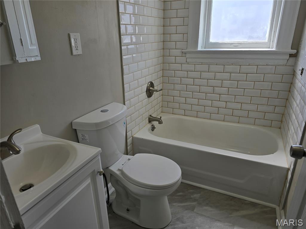 4555 S Compton Avenue Property Photo 9