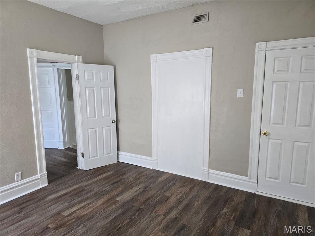 4555 S Compton Avenue Property Photo 12