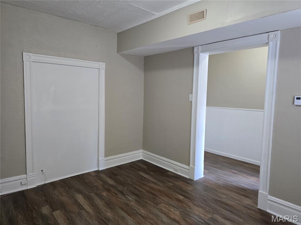4555 S Compton Avenue Property Photo 14