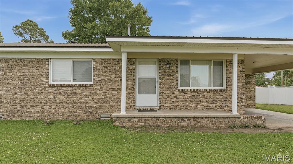 205 S Lunbeck Avenue Property Photo 3