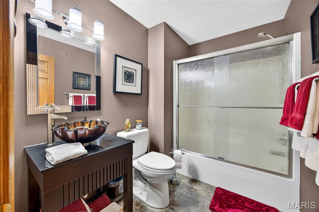 411 Highway J Road Property Photo 23