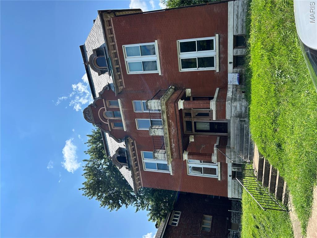 8447 Newby Street Property Photo 3