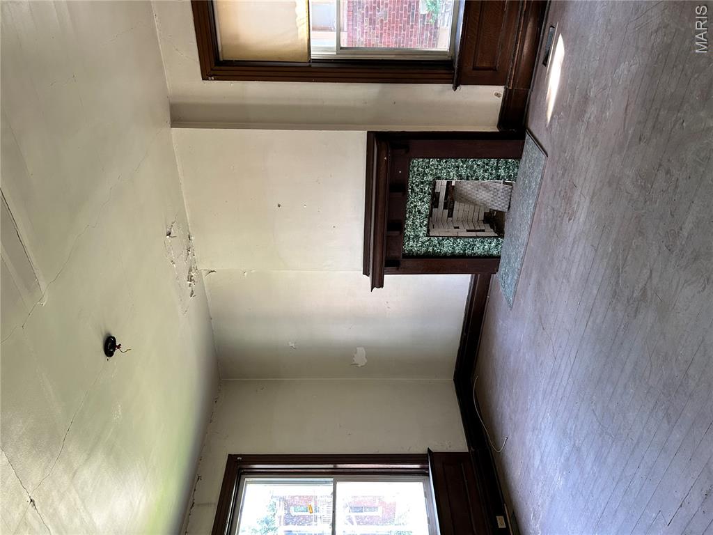 8447 Newby Street Property Photo 8