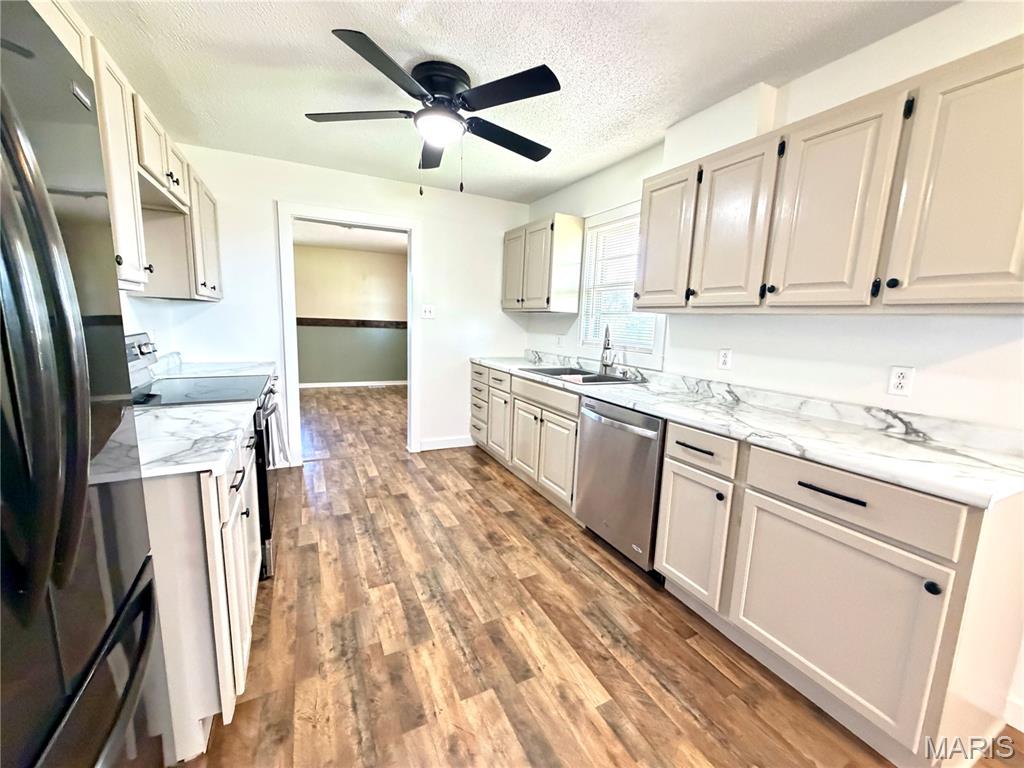 5301 Highway B Property Photo 5